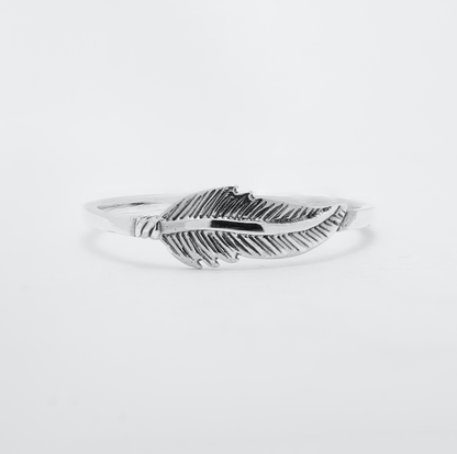 Plume - Feather Ring