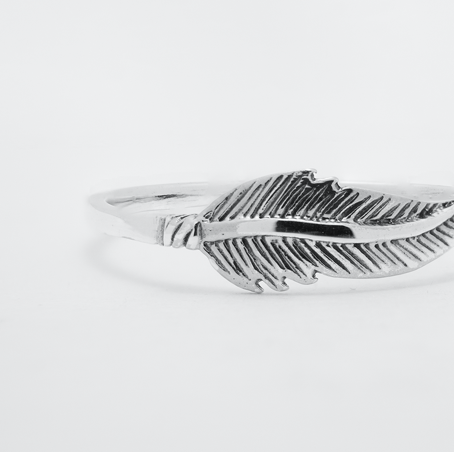 Plume - Feather Ring
